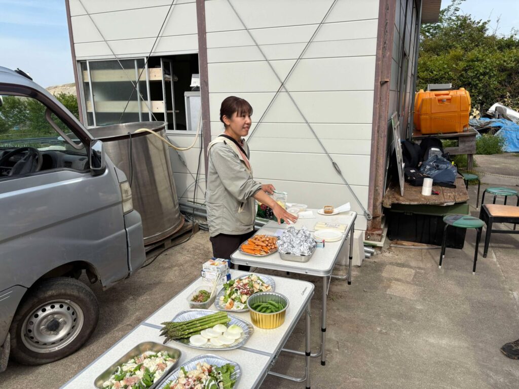 お野菜を説明する六車さん