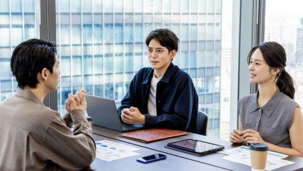 法人営業の雑談力とは?売れる営業が実践するアイスブレイクのコツ